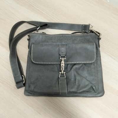 Roots Canada Womens Grey Leather Bag VGUC