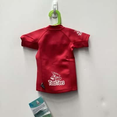  Kids Toastees wetsuit Size 2 Red 