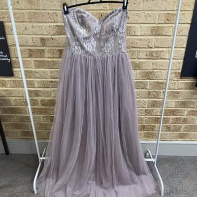  Womens belsoie flowy gown Size 16 