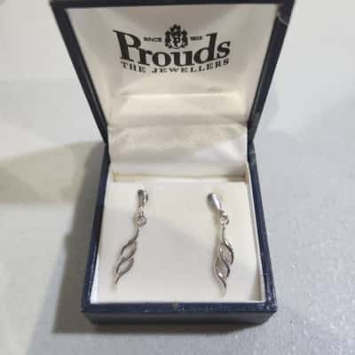 Ladies Prouds 9ct White Gold Drop Earrings