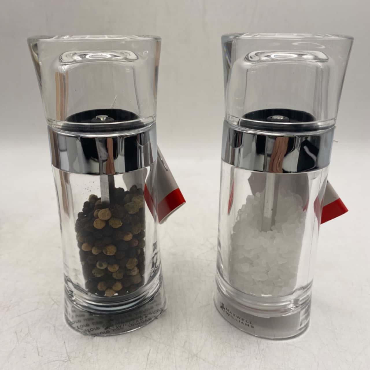 BNWT Maxwell & Williams Click 13cm Salt & Pepper Mill Set White RRP 59