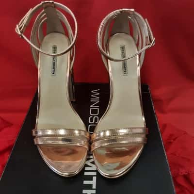 Windsor Smith Womens  Size 8 Rose Gold Sandals