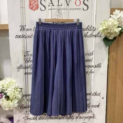 Princess Highway Brand! PLEATED MIDI SKIRT! Womens  Size 12 Midi Skirt / Pleated Skirt 