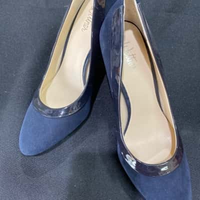 Vintage style, Wittner brand ,navy blue colour suede material,size 37