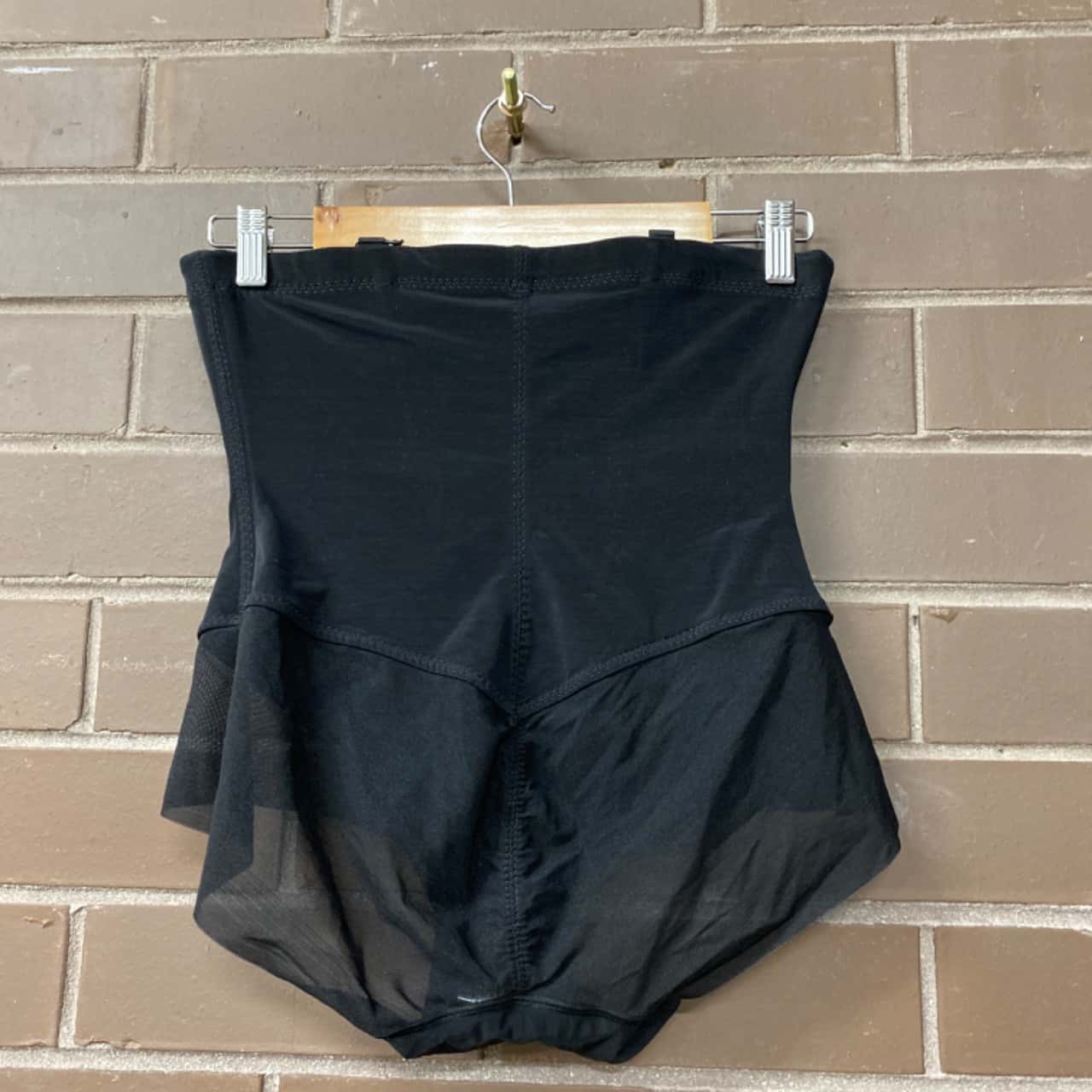 BNWT Honeylove Superpower Brief Size L Black (s)