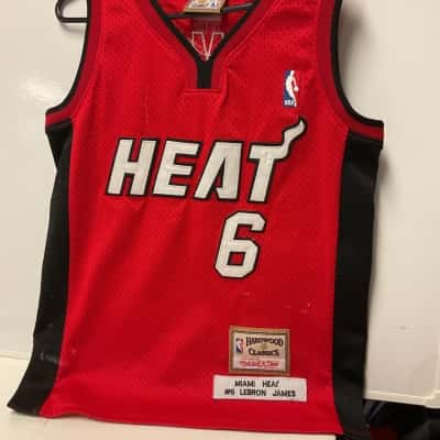 Miami heat Lebron James #6 hardwood classics jersey possibly a small