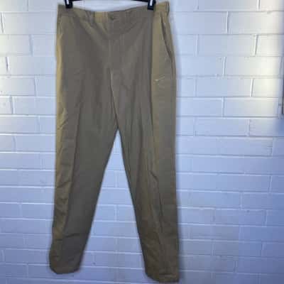 Nike Mens  Size M Chinos Khaki Pants
