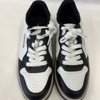 Tommy Hilfiger Mens  Size 10 Sneakers 