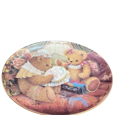 The Franklin Mint Heirloom Recommendation Friends are Fur-Ever