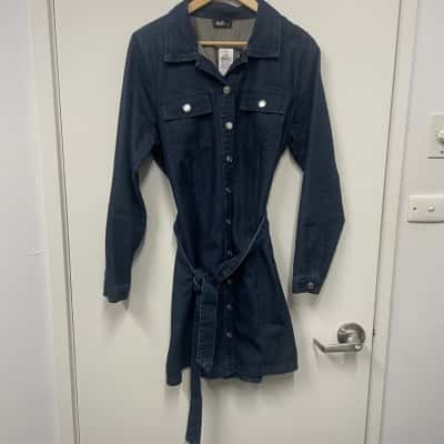 Dotti Womens  Size 16 Blue Denim front buttoned with belt BNWT