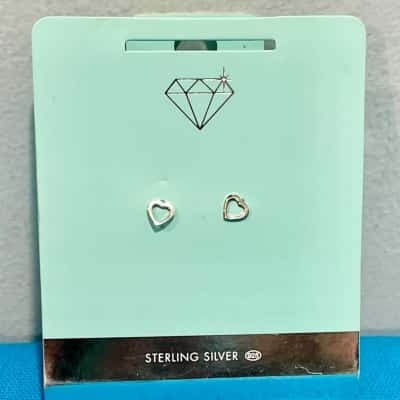 BNWT 925 Silver Love Heart Earrings 