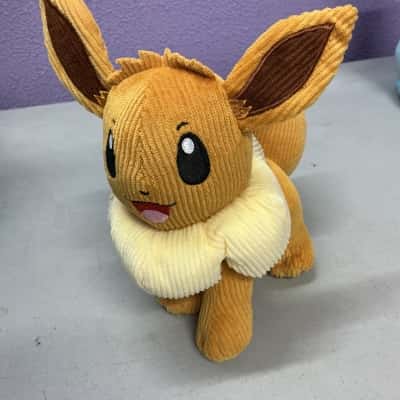 Pokémon Eevee plush