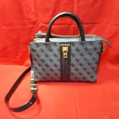 Guess Womens Black  / Grey monogram multi compartments handbag with shoulder strap 