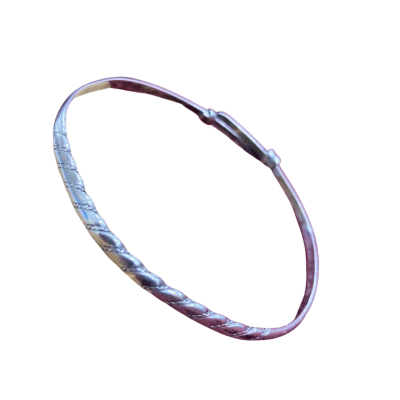 Womens Stirling silver single twist adjustable bracelet