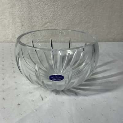 Decorative Royal Doulton Finest Crystal Round Bowl
