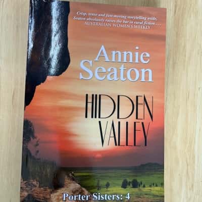 Annie Seaton, Hidden Valley 