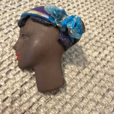 Artisan Art Glass Lady Profile Brooch – Iridescent Blue Purple Headdress