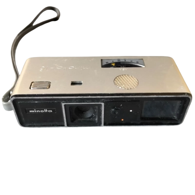 Minolta. Minolta-16 Model P Subminiature 16mm Camera. Color Silver.