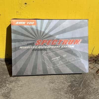Spectrum Audio UHF Wireless Microphone System 