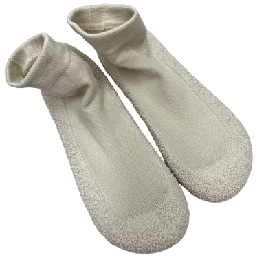  Unisex - Barefoot sock shoes for Women and Men Cream Size 40