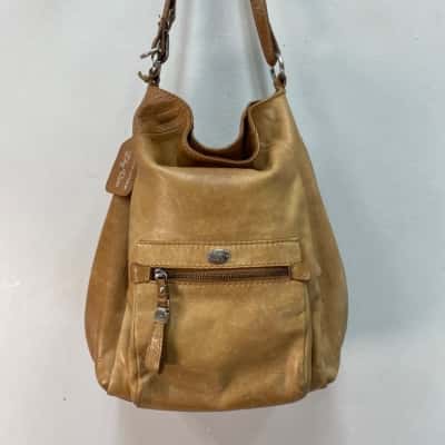 Lily Rose Womens Medium Shoulder Bag Brown Leather