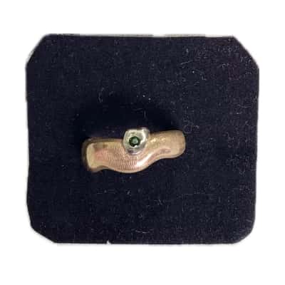  Womens Asymmetrical Ring 375 9ct Gold / Green / Silver Emerald 