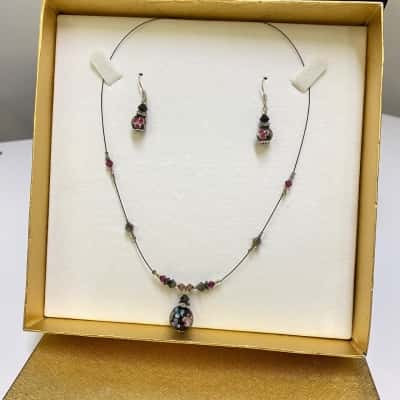  Womens glass Necklace & earrings set