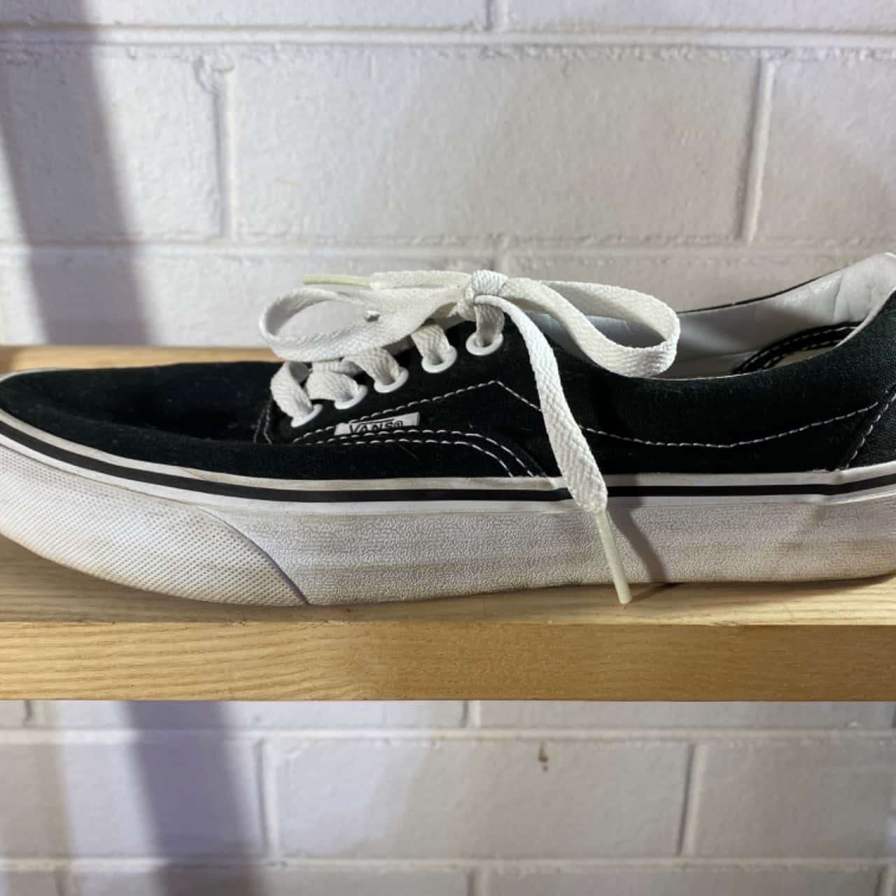 Vans Mens Low Skate Shoes Size 7 Black/White (s)