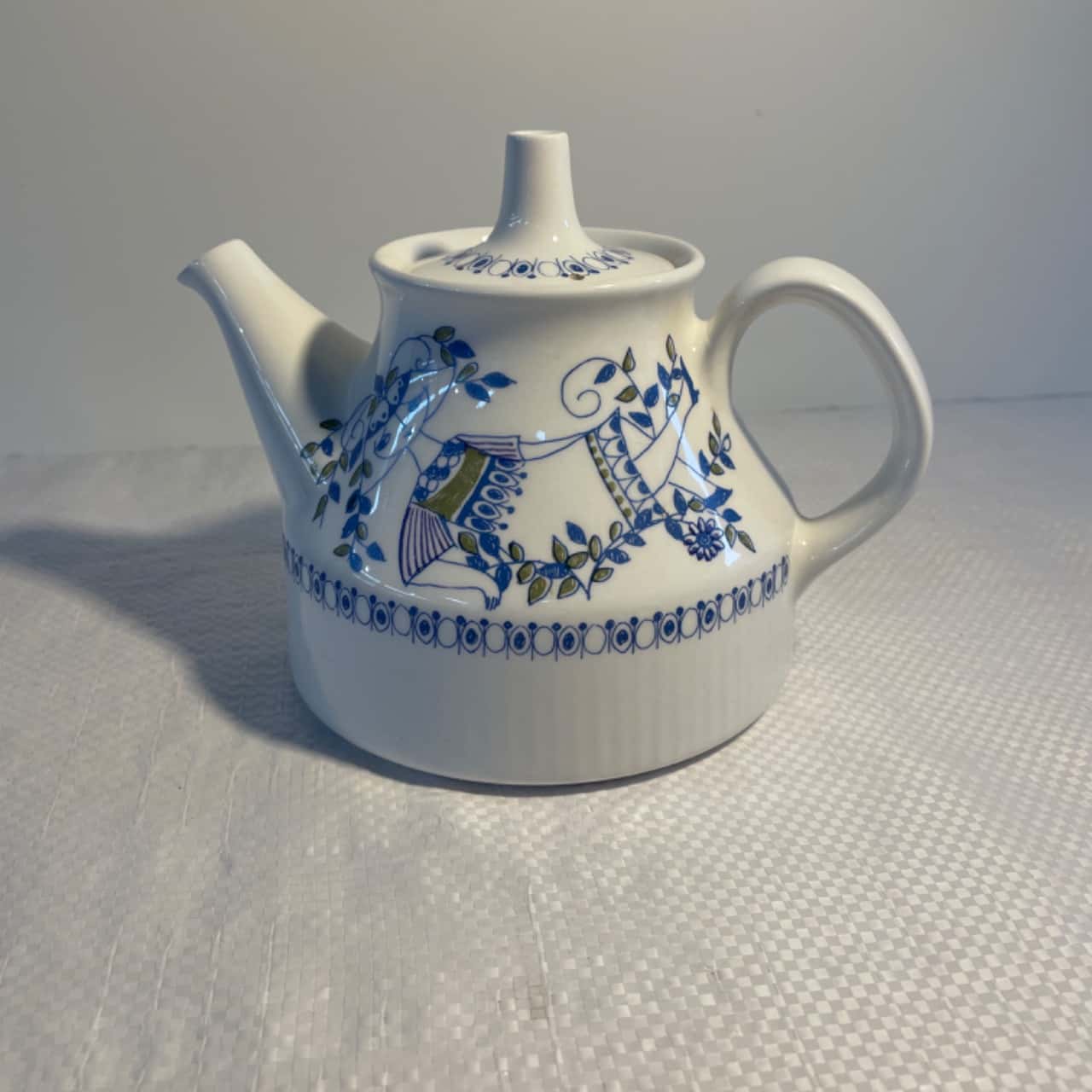 Vintage Figgjo Lotte Teapot. 1960s. Turi design.(s)