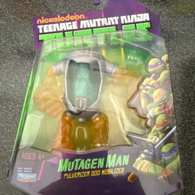 Nickelodeon Teenage Mutant Ninja Turtles Mutagen Man action figure by Playmates Toys. The character was formerly known as the Pulverizer before mutating into a jar of goo and then Mutagen Man(B8)