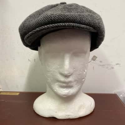  Mens  Size One Size Beret Grey / Pinstriped 