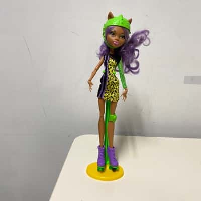 Skultimate Roller Maze Clawdeen Wolf Monster High Doll 