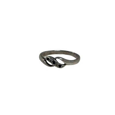 Sterling Silver (925) Infinity Wrap Ring with Black and Clear Cubic Zirconia Diamonds (2 grams) - Size 5.5