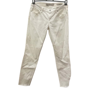 Women’s Guess  Size 30 Skinny Leg Pants White 