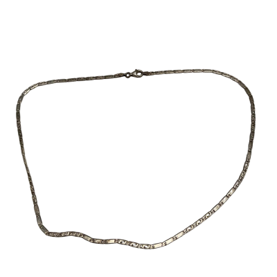 Silver necklace marked 925 Italy
