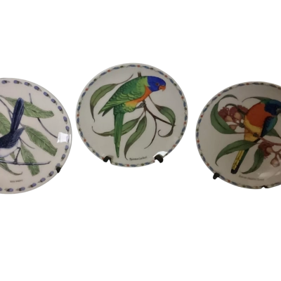 Feathered jewels plates