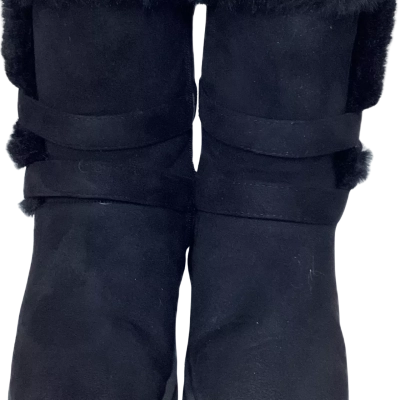 UGG Womens  Size 9 boots