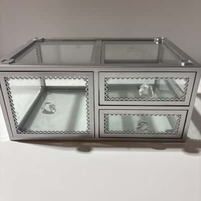 Glass See thru jewellery box/makeup organiser 