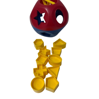 Vintage Toy shape sorter complete with 10 ahapes