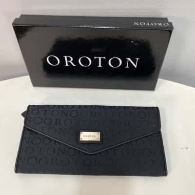 Oroton Womens Clutch Black  / Gold Logo