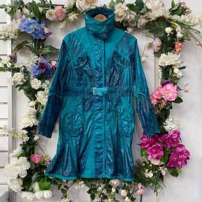  Womens  Size 10 Raincoat Green 
