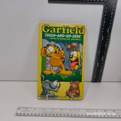 Garfield Touch and Go Seek Book AS IS 