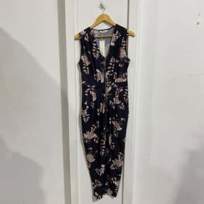 Brand:Striking/Womens/Size 10/"Gold" Zip Dress/Navy Blue with a Floral Print