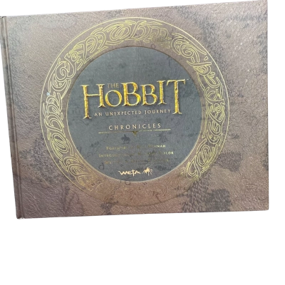 The Hobbit: an Unexpected Journey. Chronicles. Collectible.