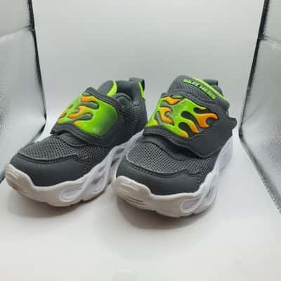 Kids Skechers Lights Thermo Flash Shoes US Kids 7