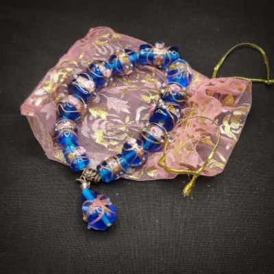 Beautiful Murano Style Glass Bead (Wedding Cake Design) Bracelet 10cm On Stretchy Band In Gift Pouch