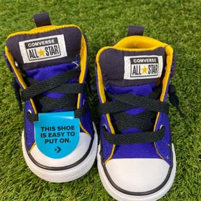 Converse infants  Size 4 chucks