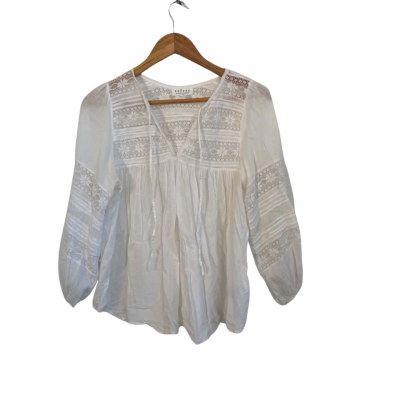 Velvet by Graham & Spencer Womens  Size XS Lace Long Sleeve Top White 