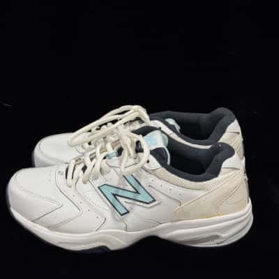New Balance Womens Sneakers  