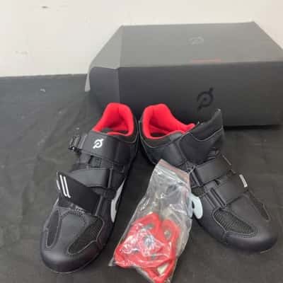  Mens  Size 41 Trainers Black  / Red / White cycling shoes 